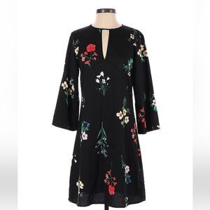 Vince camuto black floral dress, size 4.